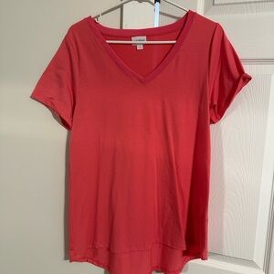 Lularoe Christy t shirt- hot pink! Nwot. Small.